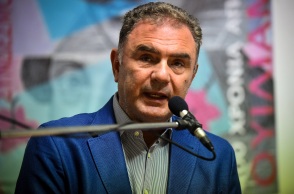 Χρήστος Σωτηρακόπουλος: Ο γνωστός δημοσιογράφος μίλησε με συγκίνηση στην κάμερα για την απώλεια της συζύγου του και το μεγάλο κενό που αντιμετωπίζει στη ζωή του. 