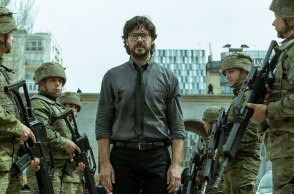Στη σειρά La Casa de Papel του Netflix ο «Καθηγητής» φρόντισε ώστε το φινάλε να είναι επικό