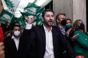 Ο Νίκος Ανδρουλάκης μετά τη νίκη στις εκλογές του ΚΙΝΑΛ
