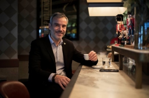 Ο δήμαρχος Θεσσαλονίκης Κωνσταντίνος Ζέρβας μιλάει στην Athens Voice