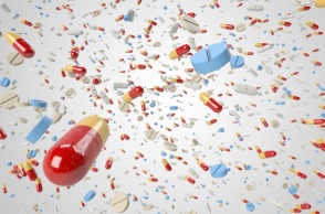 Πρόσβαση σε χιλιάδες ασθενείς με COVID-19 για θεραπεία με μολνουπιραβίρη