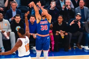 Ο Στεφ Κάρι έγινε ο κορυφαίος σουτέρ όλων των εποχών στο NBA