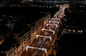 Η στολισμένη Λεωφόρος Βασιλίσσης Σοφίας από drone.