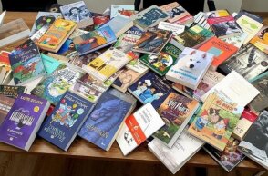 Το Μέγαρο Μαξίμου έστειλε βιβλία λογοτεχνίας στην Τήνο, για τους νέους του νησιού, προκειμένου να φιλοξενηθούν σε βιβλιοθήκη που θα δημιουργηθεί στο νησί.