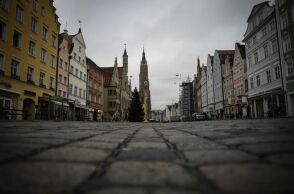 Γερμανία-COVID-19: Ανακοινώθηκε ο πρώτος θάνατος ασθενή που έφερε την παραλλαγή Όμικρον του κορονοϊού	