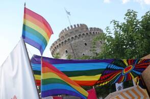 Σημαίες Pride Μπροστά από τον Λευκό Πύργο στη Θεσσαλονίκη