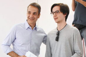 Με κορονοϊό ο Κωνσταντίνος Μητσοτάκης – Για πόλεμο λάσπης από τον ΣΥΡΙΖΑ στην οικογένεια του πρωθυπουργού μιλά η ΝΔ