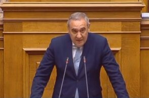 «Ιερή» κόντρα στην Ζάκυνθο με τον Μητροπολίτη και τον «γαλάζιο» βουλευτή του νησιού