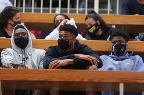 Γιάννης Αντετοκούνμπο - Θανάσης Αντετοκούνμπο - Κώστας Αντετοκούνμπο 