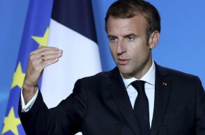 Προβάδισμα του Μακρόν έναντι της Πεκρές σε νέα δημοσκόπηση