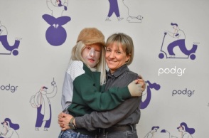 Η μητέρα της δολοφονημένης Γαρυφαλλιάς στη Φολέγανδρο μιλάει στην Ιωάννα Παλιοσπύρου