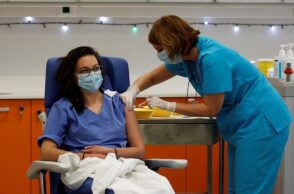 Εμβόλιο Pfizer - Εμβολιασμός