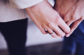 Πανδημία: Γιατί βλάπτει σοβαρά την… απιστία;