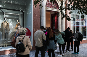 Πρεμιέρα για τις χειμερινές εκπτώσεις 2022