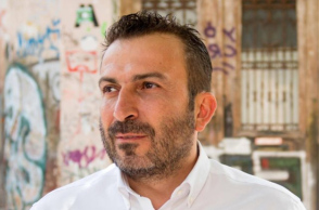 Στέφανος Παραστατίδης