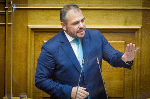 Ο Φίλιππος Φόρτωμας, βουλευτής ΝΔ, διασωληνώθηκε με κορωνοϊό στη ΜΕΘ