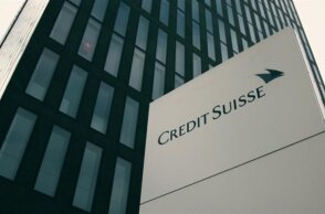 Παραιτήθηκε ο πρόεδρος της Credit Suisse γιατί παραβίασε τους κανόνες καραντίνας