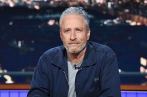 Ο Τζον Στιούαρτ. 