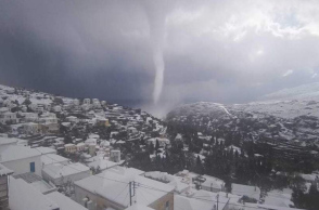 Κακοκαιρία «Ελπίδα»: Χιονοστρόβιλος στην Άνδρο