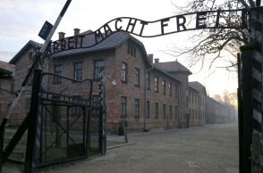 Σαν σήμερα το 1945 τα σοβιετικά στρατεύματα απελευθέρωσαν το Άουσβιτς