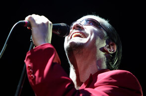 Στιγμιότυπο από τη συναυλία των Faith No More στην Αθήνα