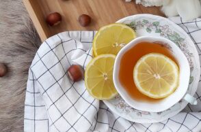 Τσάι με λεμόνι