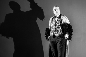 "Πονηρό πνεύμα" στο Εθνικό Θέατρο