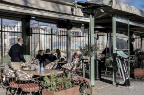 Κορωνοϊός - Παπαευαγγέλου: Εφικτή η σταδιακή άρση των μέτρων