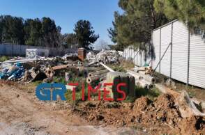 Το σημείο όπου βρέθηκε νεκρό το νεογέννητο μωρό στη Θεσσαλονίκη 