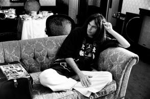 Ο Neil Young κατά τη διάρκεια συνέντευξης στην Ιαπωνία