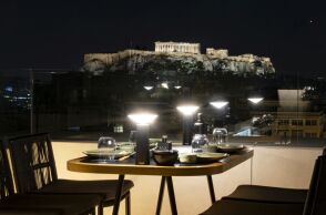 Nyx:  Σούσι και άλλα ωραία ασιατικά με θέα Ακρόπολη και Λυκαβηττό