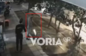 Ο 41χρονος στη Θεσσαλονίκη πυροβολεί έξω από κατάστημα εστίασης δίπλα από τους διανομείς