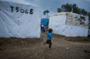 Οι γιαγιάδες της Λέσβου έγιναν σύμβολο της προσφυγικής κρίσης στην Ελλάδα