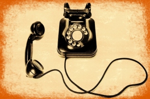 Γιατί δεν μιλώ ποτέ στο τηλέφωνο