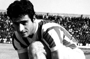 Θρήνος στον Ολυμπιακό και το ελληνικό ποδόσφαιρο, «έφυγε» ο μεγάλος Βασίλης Μποτίνος