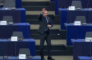 Ναζιστικός χαιρετισμός μέσα στο Ευρωπαϊκό Κοινοβούλιο 