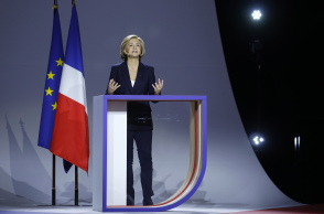 Η Βαλερί Πεκρές