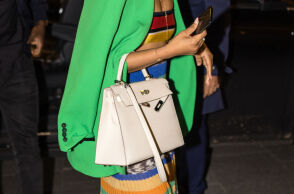 Λίστα αναμονής για τις πολυτελείς τσάντες Birkin και Kelly