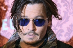 Τζόνι Ντεπ: Μερικοί λόγοι που ο Johnny Depp άρεσε και εξακολουθεί να αρέσει στα κορίτσια, παρότι προβληματικός και αντιστάρ.