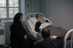 Στη σειρά «Άγιος Παΐσιος» ο Νικήτας Τσακίρογλου είναι ο Γέροντας Αρσενίου