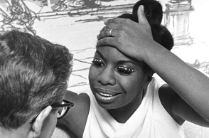 Τί Συνέβη, κυρία Σιμόν;