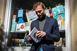 Ο συγγραφέας του βιβλίου «Jurgen Klopp: The Social One» Μάριος Μάντζος.