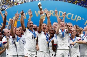 Μέγκαν-Ραπίνο συνεχίζουν τον αγώνα για ίση αμοιβή