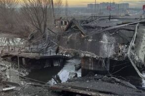 Ουκρανία: Ο στρατός ανατίναξε γέφυρα για να αποτρέψει την επέλαση των Ρώσων στο Κίεβο