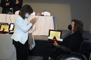 Κατερίνα Σακελλαροπούλου και Μαριέττα Γιαννάκου