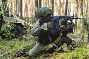 Η ρωσική εισβολή στην Ουκρανία κάνει τη Σουηδία να επιταχύνει τον επανεξοπλισμό της
