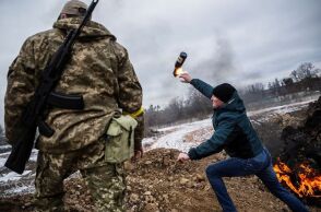 Η Ουκρανία, παρά τη σθεναρή αντίσταση, δεν έχει τη δυνατότητα να συνεχίσει επί πολύ τον ηρωικό αγώνα της