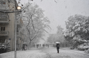 Κακοκαιρία: Χιόνια στο κέντρο της Αθήνας
