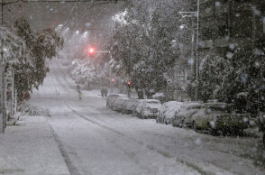 Η κακοκαιρία «Φίλιππος» φέρνει χιόνια στην Αττική