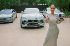 Kim Kardashian: Συλλέγει πολυτελή πανάκριβα αυτοκίνητα, μεταξύ των οποίων μια Lamborghini, μια Rolls-Royce και μια Mercedes-Benz Maybach.